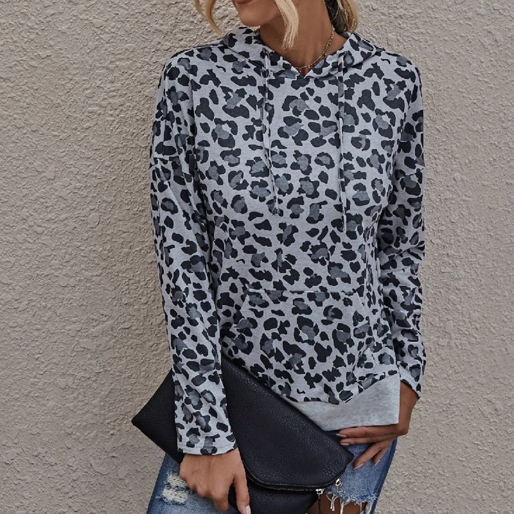 Long Sleeve Leopard Hoodie (NO TAGS/UNWORN)